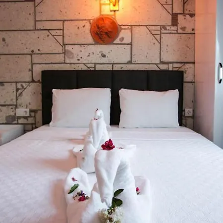 Lebedos 1 Apartmanhotel