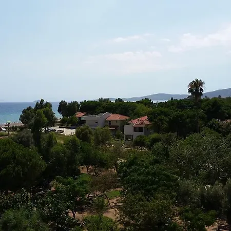 Lebedos 1 Aparthotel