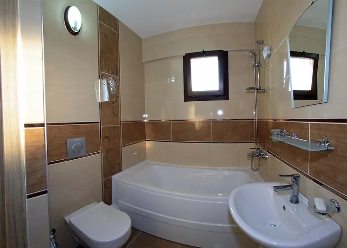 Апарт-отель Lebedos 1 Гумульдур